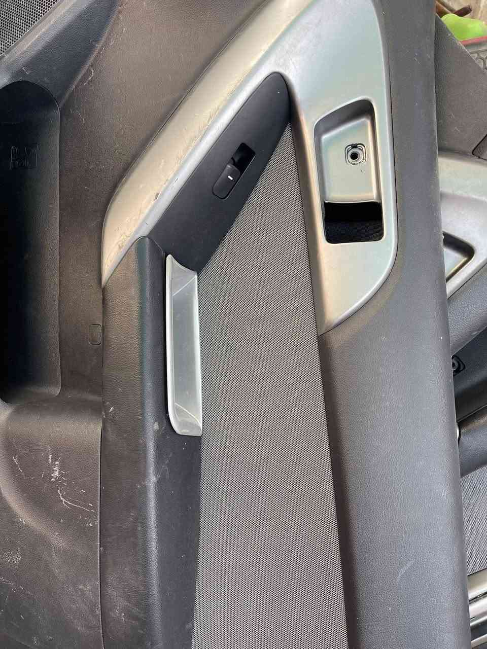 رمضان كريم عليكم جميعا اغراض سيراتو فورتي من 9 لموديل 13 متوفر خدمة توصيل لجميع المحافظات للحجز خاص او اتصل ***********
