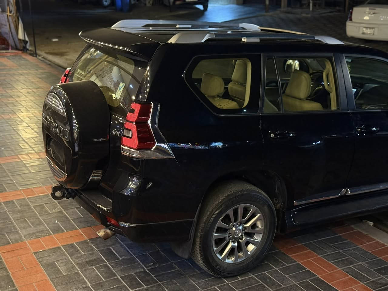 سلام عليكم لبيع برادو 2019 vXاعلا فئة ماشية 75 بسمي مكفولة كفالة عامة عدة بارد قيل بل جاملغ العنوان بغداد شارع فلسطين ***********
