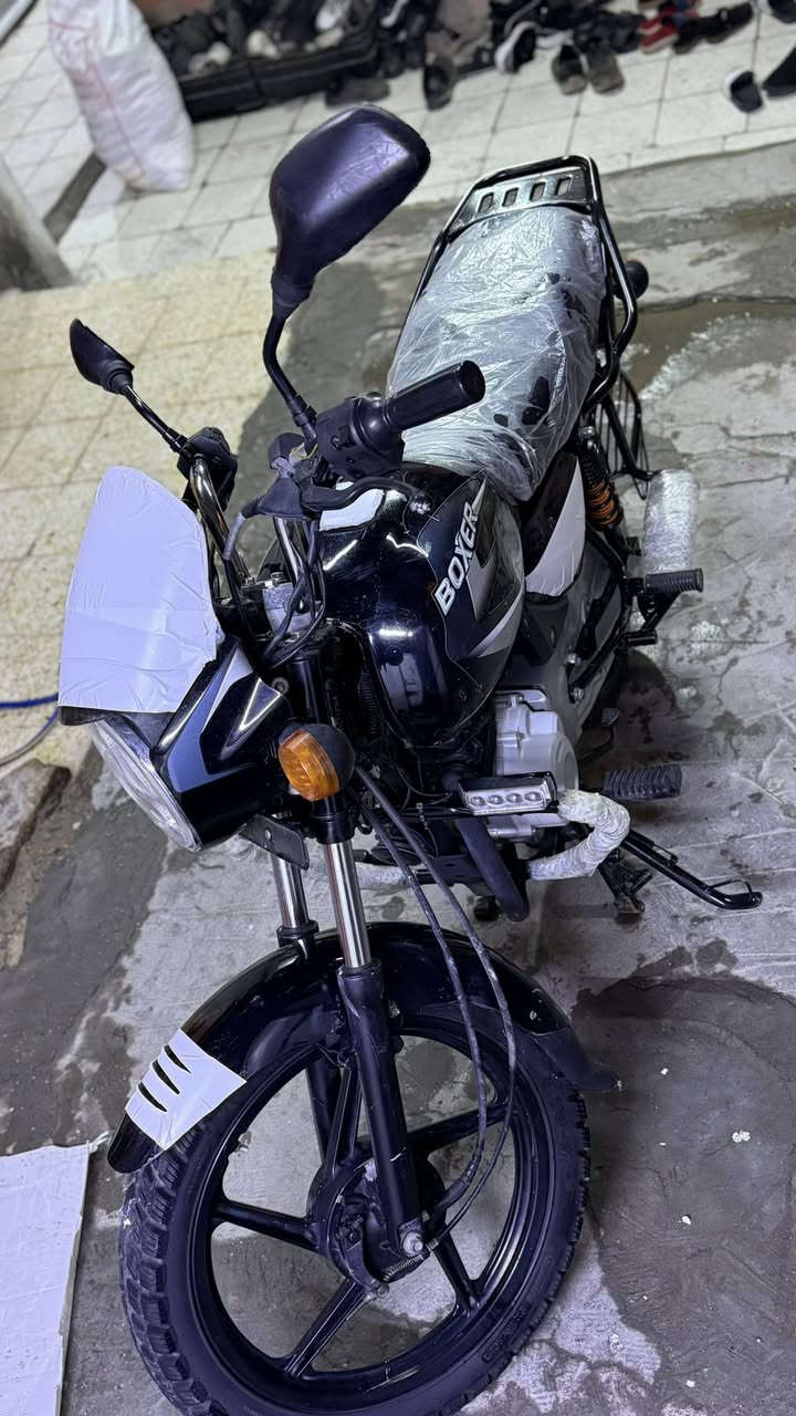 بوكسر 2021 رقم وسنويه بسمي تحويل شرط دراجه ما فتوحه دراجه جاهزه من كلشي ايي نقص مابيها سعرها ملونين و 200 الف***********
