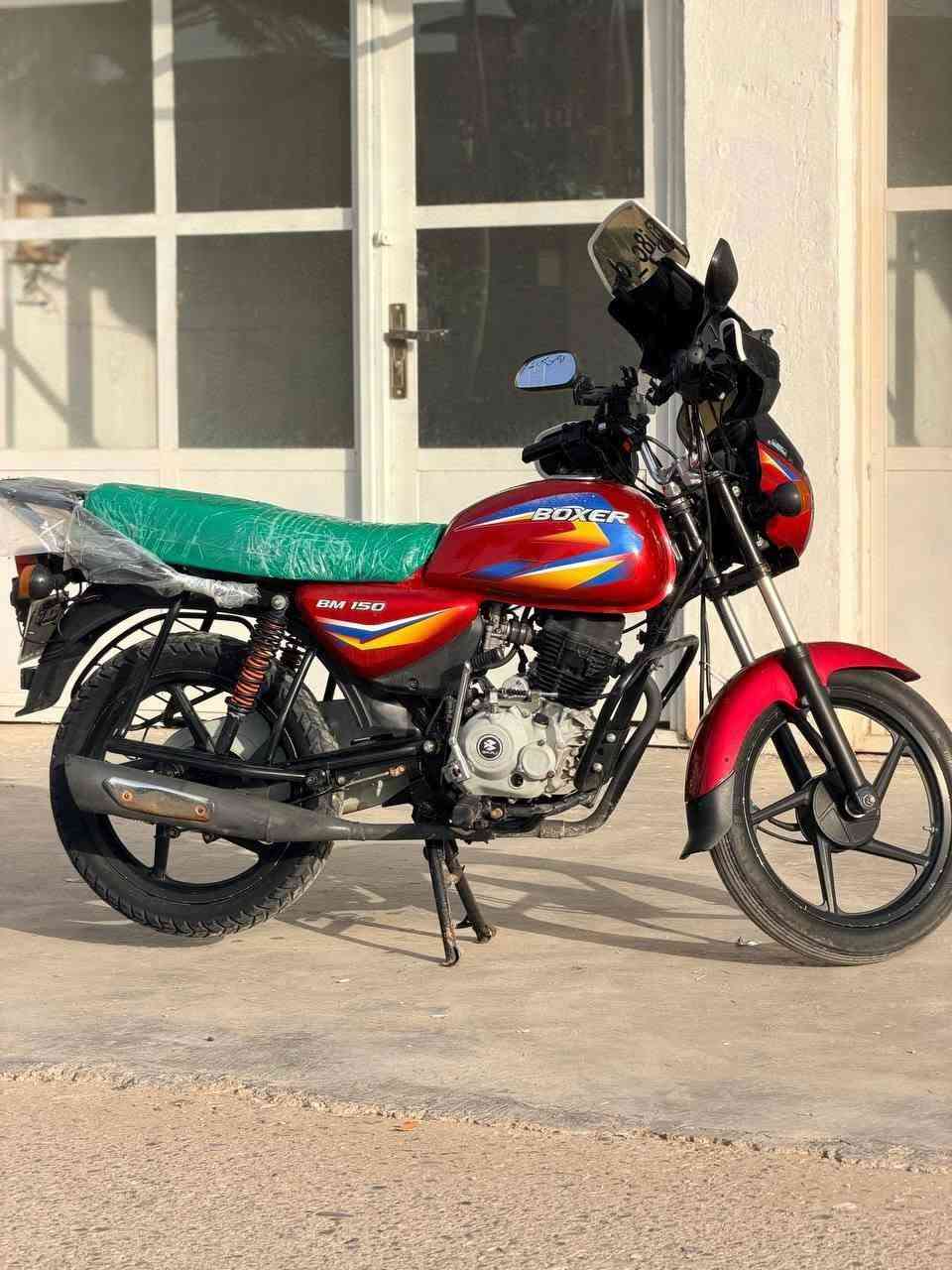 دراجه بوكسر كلاسك موديل 21 مرقم رقم انكليزي تحويل ثاني يوم دراجه نضيفه مثل الي بل صوره مكفوله كفاله عامه شراي اتصل *********** مكاني دلي عباس شروين مو شراي لاتتصل رحمه لوالديك
