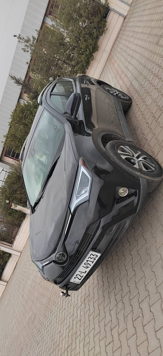 ڕاڤ 4 . مۆدیل 2017 ڕەشی قەتران دوپارچە چمرلغ سەکن و بۆنیت تەنها سبوغ بێ مەعجون  بێ ناوگرتن سەیارەیەکی زۆر جوانە هی ماڵە چوار تایە لۆک دەبڵ ئەکسل  سەنەوی تا 2030 بەناوی خۆمە کۆبۆنی بەنزینی هەیە لە مەنتوجاتی کرکوک کردومەتە  غاز  گێڕو مەکینەو گشت گیانی بەشەرت ڕادارو برێکی ڕادار ئێرباگ و بەردی ئەگزۆز  هەموی لەسەر دەقی شەریکەیە 170 هزار کیلۆ مەتر ڕۆیشتوە تەقەو ڕەقەی تیا نیە تەبریدو گەرمی و کارەباییاتی هەموی ماشڵا . لایت زینۆڵ  هەزەی تازەیە  چوار تەرزەی لەسەقف هەیە لەم نرخەی نوسیومە  کەمێک مەجالی تیایە   شوێن کرکوک  ***********
*********** كركوك, العراق
