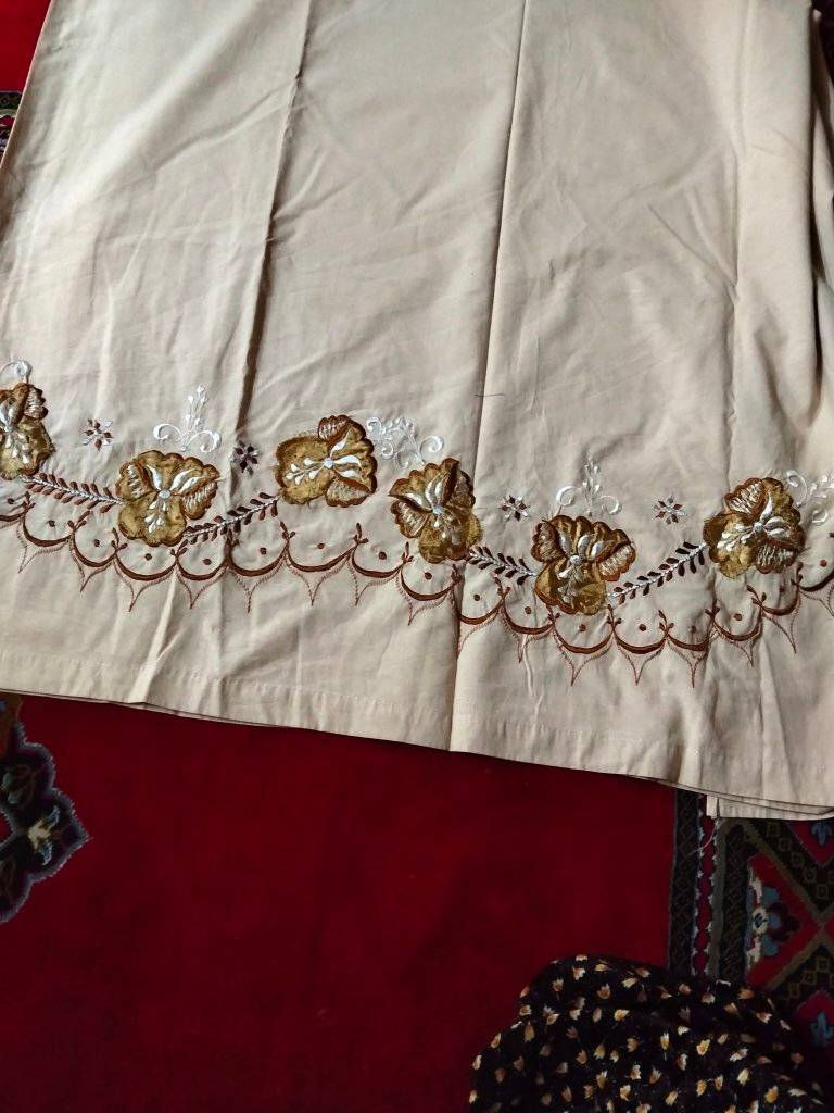 سعر قطعة خمسة موصل ايسر يوجد توصيل


**إذا كنت صاحب هذا الإعلان وتريد حذفه لأي سبب، رجاءا أرسل رسالة إلى الدعم الفني**