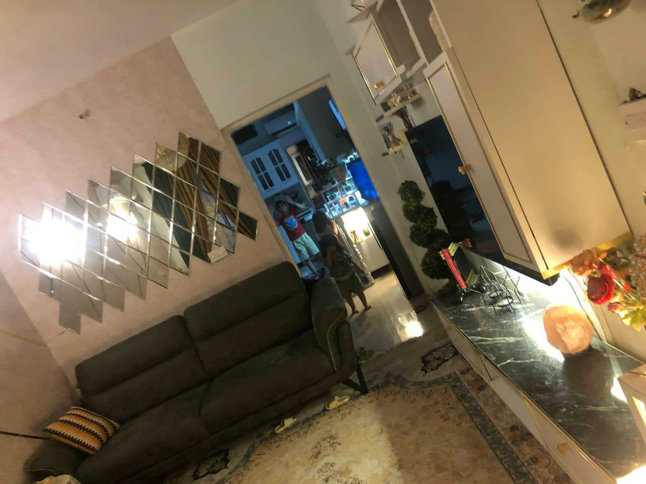 اعلان ……..📣📣
للبيع بيت في #الغزالية شارع المشجر
المساحة67م واجهه3.5م نزال 19.14م 
موقع هادئ مميز 💥💥

موقع البيت :- 
#الغزالية شارع المشجر قرب ملعب الغزالية 

تفاصيل البيت:-
بناء كلاسك جاهز للسكن طابقين 
🔹استقبال
🔹هول حولي
🔹مطبخ
🔹غرفتين نوم
🔹2 حمام
 

للاستفسار اكثر يرجى الاتصال:-
☎️***********☎️
☎️***********☎️
#بيتي_للتسويق_العقاري
الموقع شارع اسواق الزاويه 📍
