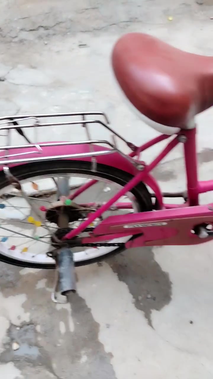 اللبيع بسكل نضيف حجم ٢٠ سعر ٦٠
***********
