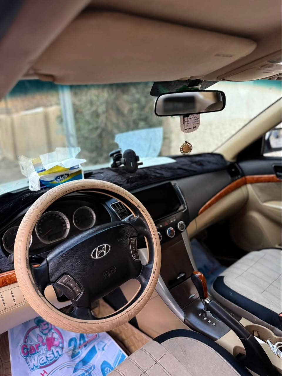 للبيع سوناتا 2011 كاملة بدون نواقص رقم صلاح الدين تحويل ثاني مكان السيارة بغداد البياع 
-  محرك 2400 دوش 
-شاشة ( مسجل ) 
-دوشمة جديدة 
-تايرات 
سيارة نظيفة مال جناي 
تجي تفحص بعينك وجيك 
للسعر 125 وبيها مجال للشراي 

  للاستفسار الاتصال
 ‭ 0782 170 5815‬
 واتساب ***********
