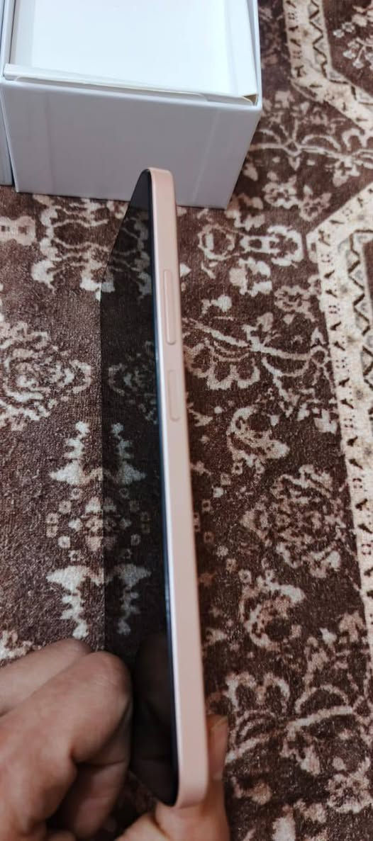 جهاز( Radme 15 C) الذاكره (256) جهازمفول نضيف جدا  كامرته تخبل مكفول كفاله وغراضه فقط كارتون
السعر/180
رقمي/***********
