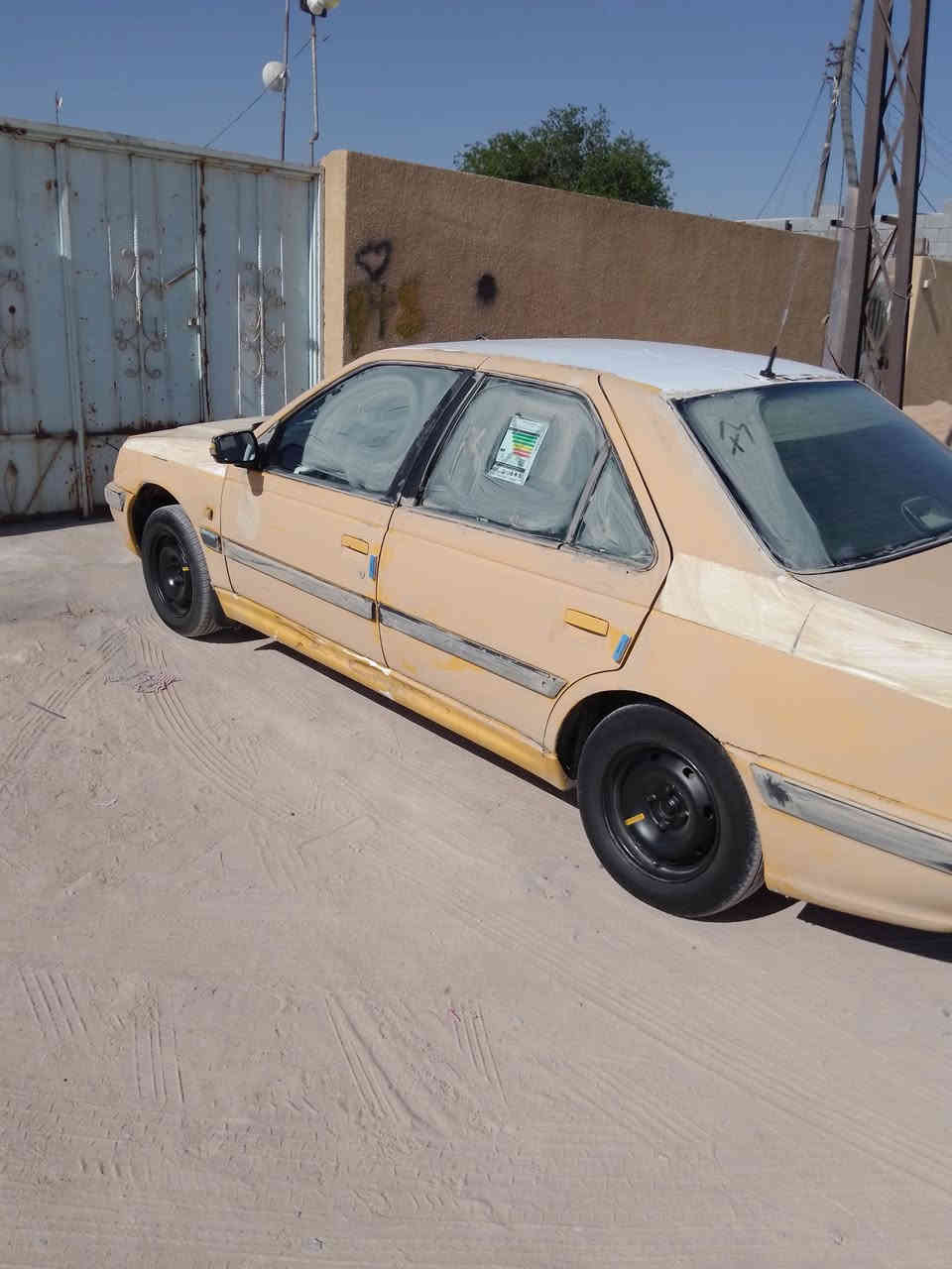 سياره بيجو باص مديل 13 هيه والغرامات مصفره الراعي موجود تحويل شوكت ماردت لسعر 18مكان بصره زبير ***********
