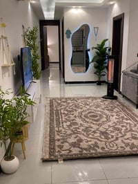 🏡 شقة مؤثثة للإيجار – المنصور 🛏️ 2 نوم + صالة 👨‍👩‍👧‍👦 عوائل أو شباب ✅ ...