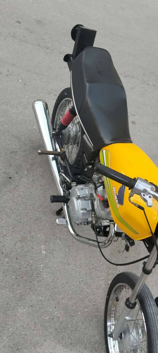 السلام عليكم دراجه 
للبيع عنوان ناصريه مركز ***********
