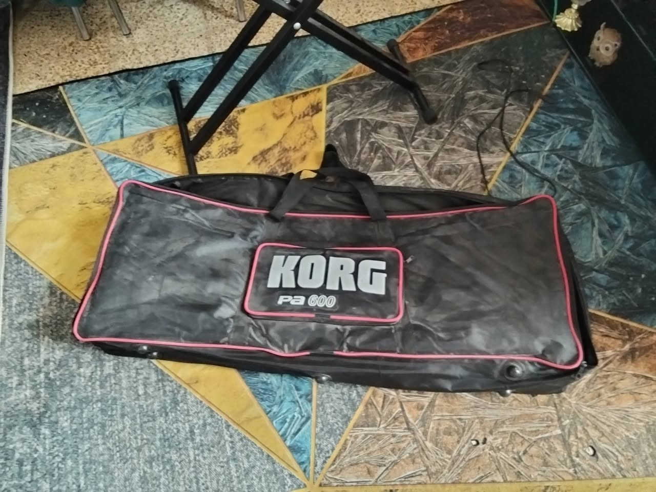 جهاز كورج pa600 نظيف جدا اخو جديد استخدام منزلي فقط مع جنطه واستاند جديد مع الملحقات وبي سيتين فول اصوات و ايقاعات العنوان كوت مركز مدينة سعر خاص شراي اتصل ***********
