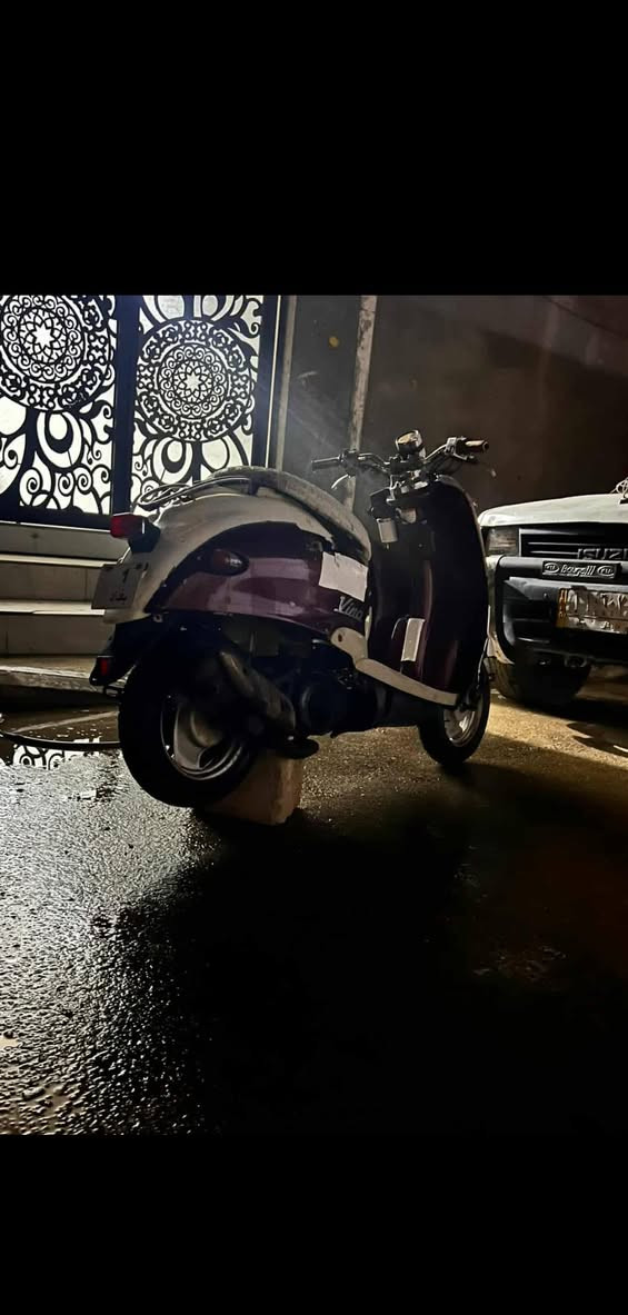 سلام عليكم
عندي هاي الدراجه مصريه للبيع  كفراتها كامله كهاربائياته كامله بس عطله كايمهه
مكاني سوق الشيوخ مركز 
والشراي يخابرني عله هذه الرقم وبي واتساب ***********
