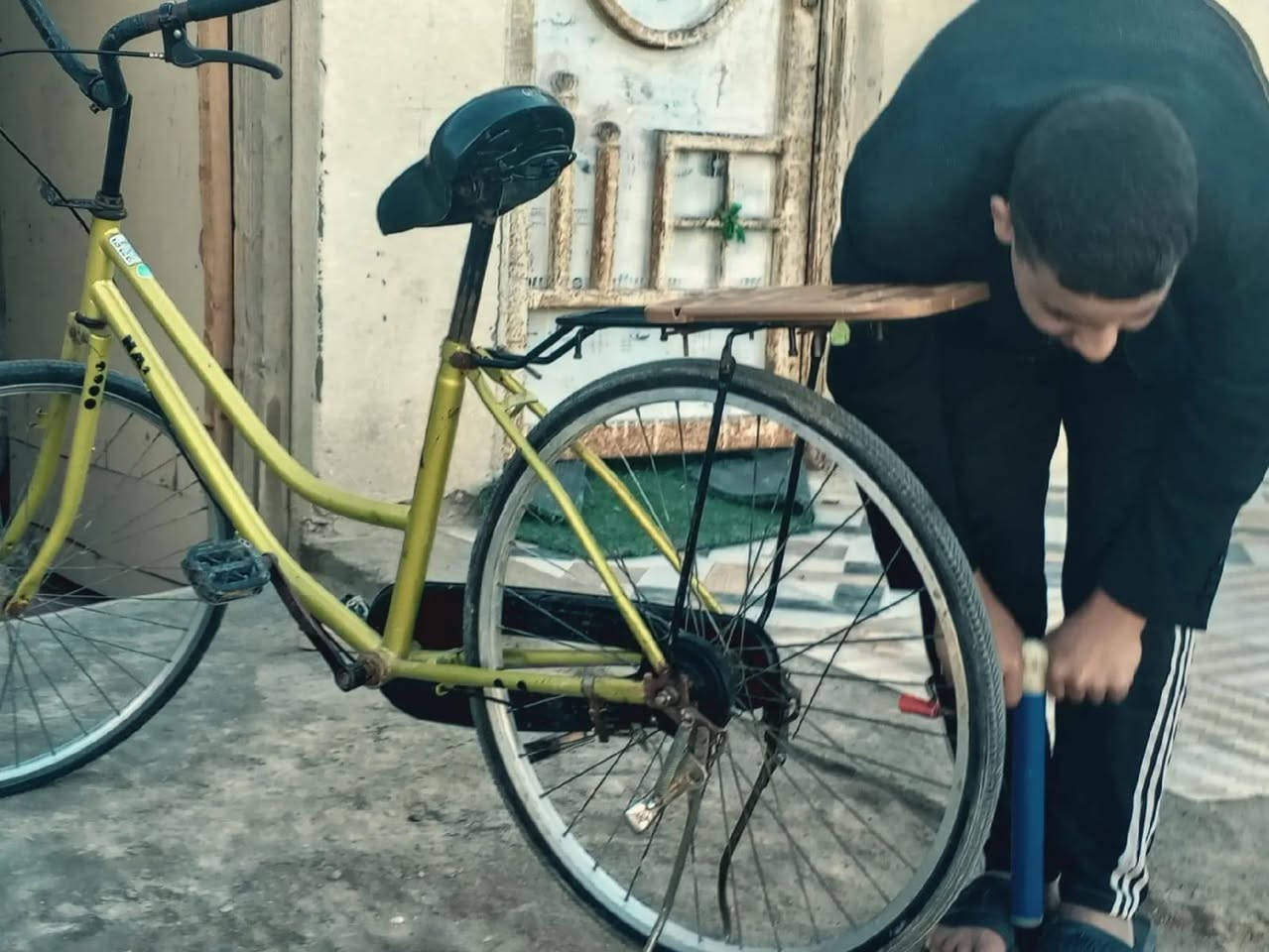 باسكل البيع جاهز بس بي شي واحد بي تاير وراني فاش  حجم 26 سعر 70 مجال بصيط 🚲 العنوان البصره الدير رقم الهاتف ***********
