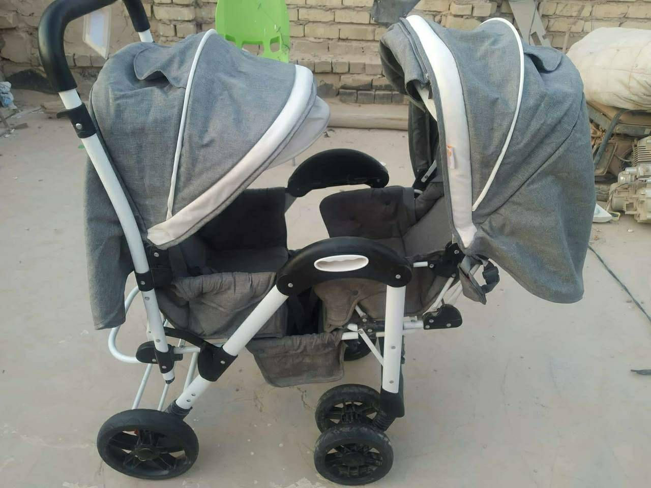 عربانه اطفال نفرين للبيع استعمال قليل جدا سعر 60الف وبيها مجال #اتصال_فقط_مكلف_بالنشر ‏‏‪0772 358 7512‬‏ كربلاء قنطره السلام
