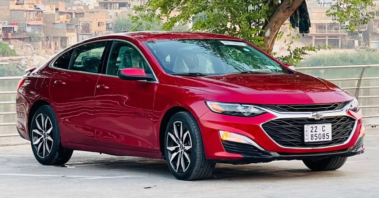 السلام عليكم 
ماليبو 2022    Rs  لون احمر  رقم اربيل هزه جديده 
ماشيه 49
بصمه عدد   2 
حادثها التبديل بابين
مواصفات ال  Rs معروفه 
بصمه شاشه جبيره كرسي السايق كهرباء 
كامره خلفيه  دبل كزوز    Auto stop  هاند بريك بصمه 
ويل رياضي Rs  رقم حلو مميز لسياره بغداد القاهره
***********
