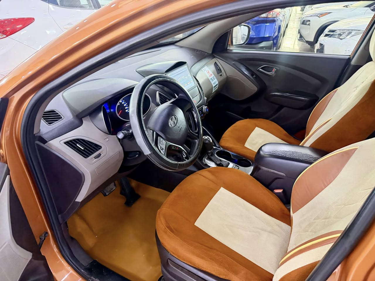 هوندا توكسون ٢٠١٥خه ابجي مكفولا كفالا عام بدون سبوغ 
رقم سنوي جديد اسمي ٢٠٣٠
مكينه دوش مكفولًا 
مكان سيارا اربيل شارع ١٠٠
م***********واتس فايبه ر موجود 
م***********
