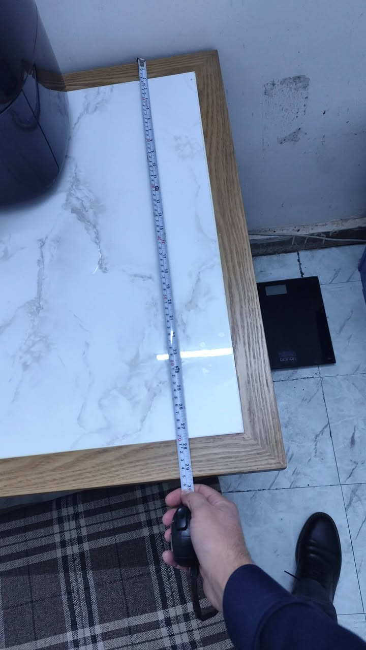 سلام عليكم
ميز طعام نظيف جدا ( الميز خشب قوي - الارجل حديد) مع اربع كراسي
السعر 140 الف 

ميز طعام خشب صاجي و الارجل حديد  مع اربع كراسي 
السعر 180 الف 

المكان بغداد العامرية 
*********** واتس اب
