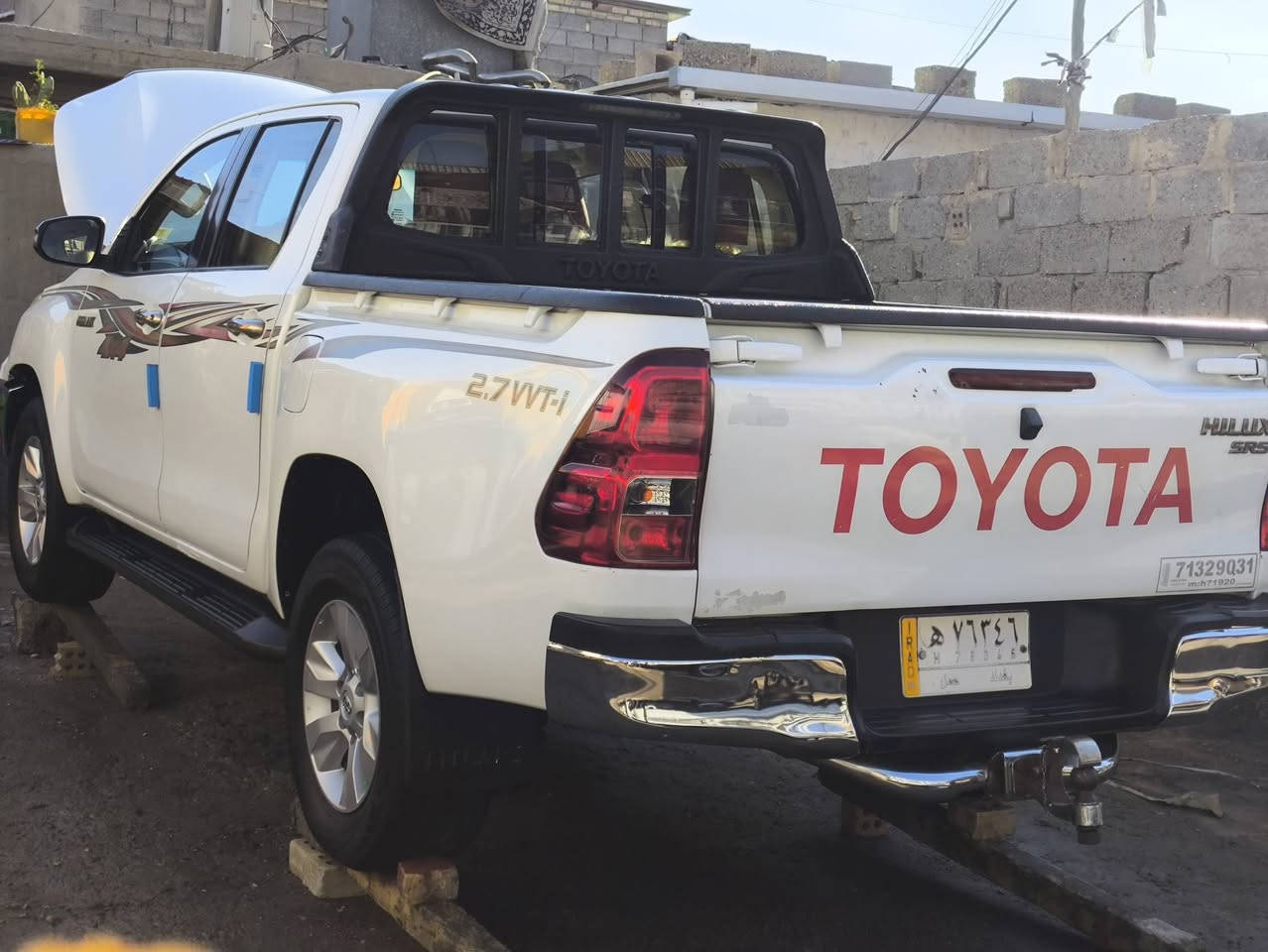 سلام عليكم هايلوكس للبيع موديل 16 سيارة حلوه وجاهزه مال جنايي سياره بيه بارد شويه بل  جاملق لخلفي سياره عل وضع شركه رقم سياره بغداد العنوان بغداد الاتصال واستفسار بل رقم***********
