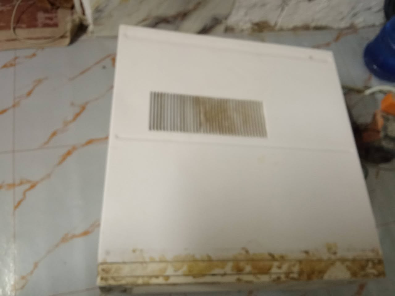 سلام عليكم مكيف ميديا تبريد وتدفئه ثلج جديد ماخذه بلكارتونه لامفتوح ولامصلح راوتري لايفصل جهاز جديد بمعنه الكلمه ب300مكاني الحسينيه قرب المنتزه مال تقاطع ال12اتصال الشراي ***********
