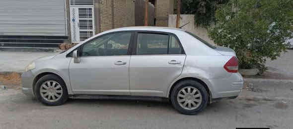 سياره نيسان فيرسا موديل 2009 سياره جاهزه شعرها 60 ورقه بيها مجال الرقم موجود واتساب للاستفسار 
*********** بغداد
