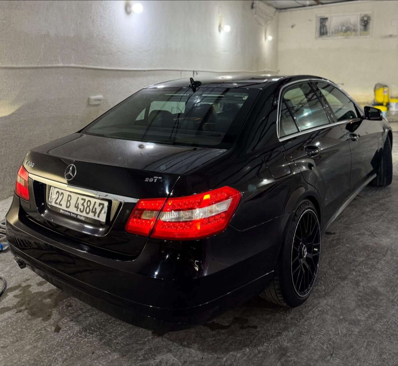 مرسيدس E200
 السعر 155 مجال بسيط بيع فقط 
خليجي 2012
محرك كير تبريد حدادية كلشي كفالة على وضع الشركة 
4سلندر اقتصادية جداً 
ويل 19 amg  تخم تاير جديد 
رقم اربيل جديد تحويل وكالة 
صبغ خشم البنيد وجاملغ بدون دواخل  
مكاني كربلاء ***********
