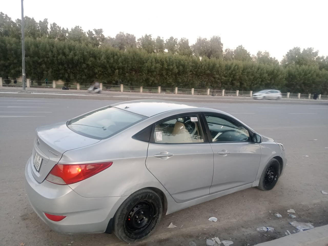 السلام عليكم اكسنت موديل 2013 خليجي مكينه 1600 قطرتين رقم ذي قار رقم الجديد تتحول بكل مكان السياره بيها حادث جاملغات خلفيه بدون حوض وباب خلف السائق صبغ  وبيها مكانات بارد السعر 79 بيها مجال بسيط مكانها بغداد الحريه للاستفسار ***********
