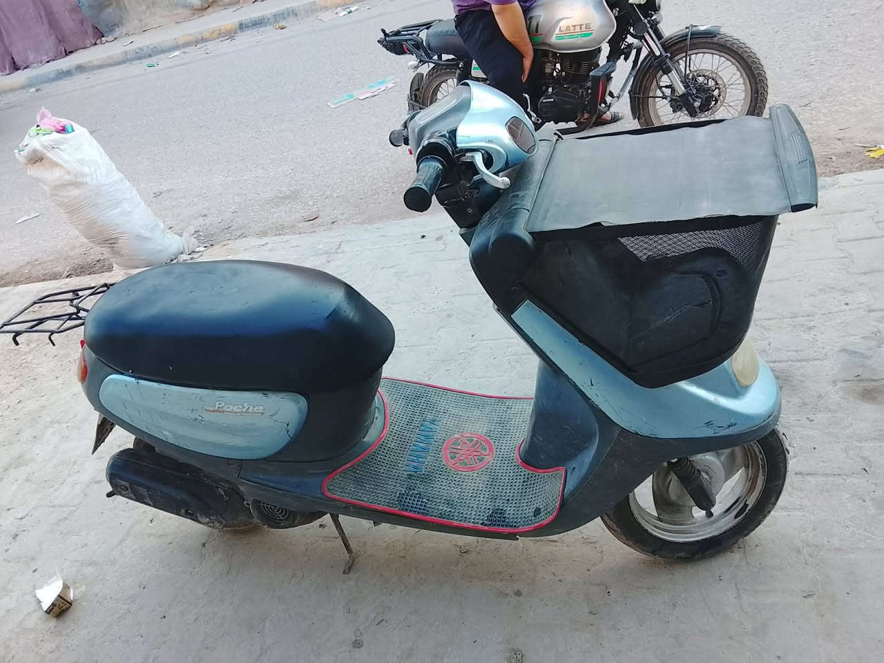 السلام عليكم دراجه منغولي للبيع كهربائيات كلهه شغاله سلف هندر
سعر مناسب شراي انتصل  ***********
