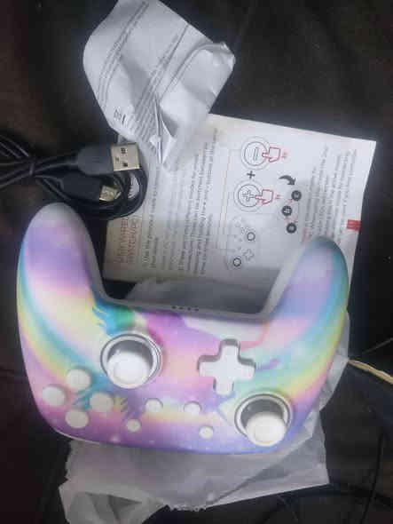 السلام عليكم ورحمه الله وبركاته انطي سعر وتعال اخذهن 
***********
