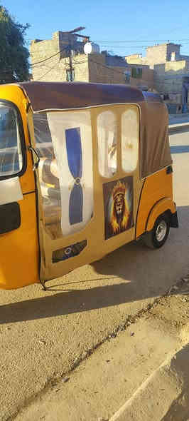 يا الله سلام عليكم تكتك موديل 19 شهر 12 مضلع تكتك خير من الله ما ناقصهه شي بيهه صبغ بل لغد بس تكتك احلا من صوره الله شاهد تجي وتشوف بعينك مال جناي السعر 5و700الف مكاني مدينة صدر حي طارق شيشان شارع المدارس ***********
