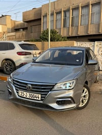 ام جي 5 • ٢٠٢٢ • أوتوماتيك CVT