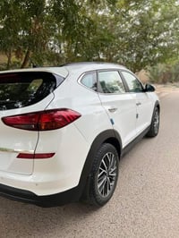 بيع مستعجل   توسان 2020 فول كفاله عامه الكاصد ماشيه 49 لف بيع مستعجل 1...