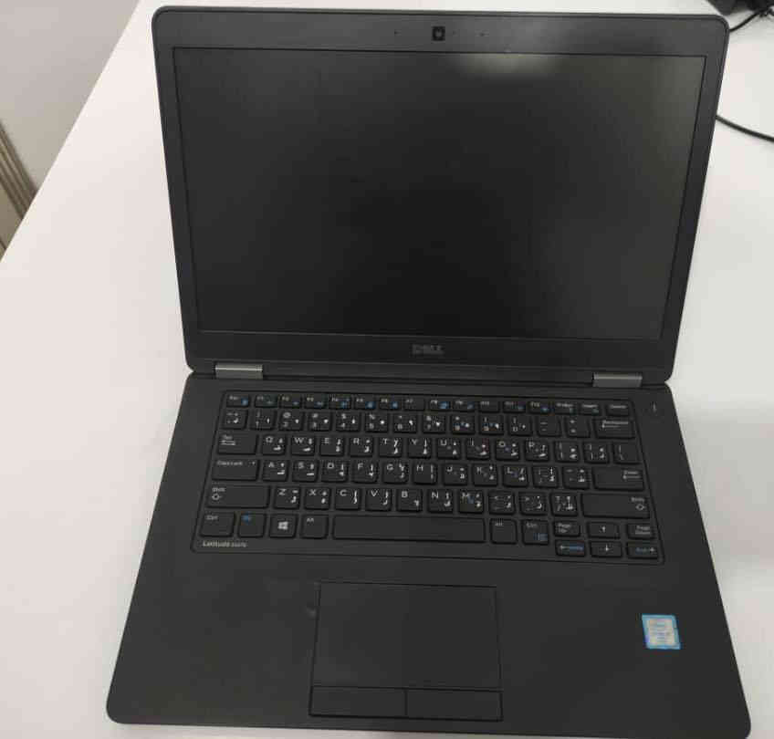 لابتوب Dell Latitude E5470 (Core i5 جيل سادس) - السعر 190 ألف
السلام عليكم ورحمة الله،
للبيع لابتوب ديل (Dell) موديل Latitude E5470، لابتوب فئة أعمال نظيف جداً وجاهز للاستخدام المباشر. الجهاز سريع جداً بفضل هارد الـ SSD ومنصب عليه ويندوز 11 وأوفيس 2016.
💻 المواصفات بالتفصيل:
 * الموديل: Dell Latitude E5470
 * المعالج (CPU): Intel® Core™ i5-6200U (الجيل السادس)
 * الرام (RAM): 8 جيجابايت (8GB)
 * كرت الشاشة (GPU): Intel® HD Graphics 520 (مدمج)
 * نظام التشغيل: Windows 11 (أصلي)
 * الشاشة: دقة 1366x768 (HD)
 * البرامج: مُنصب عليه مجموعة أوفيس 2016 (وورد، إكسل...إلخ)
✅ حالة الجهاز والملحقات:
 * التخزين (الهارد): هارد سريع جداً SSD بحجم 256 جيجابايت (يفتح النظام بثواني).
 * البطارية: ممتازة، تدوم حوالي 3 ساعات (حسب الاستخدام).
 * النظافة: الجهاز نظيف جداً ومكفول من أي مشكلة.
 * الملحقات: يأتي معه الشاحن الأصلي + ماوس هدية.
💰 السعر والمكان:
 * السعر: 190 ألف دينار
 * المكان: الناصرية - الشموخ.
للتواصل والاستفسار، يرجى إرسال رساله على الوات ساب 

0777 364 4026
