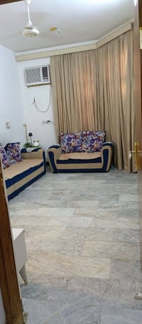 بيت للبيع المساحه 75م طابقين الواجهه 5والنزال 15شارع مشمشه 07717592480...