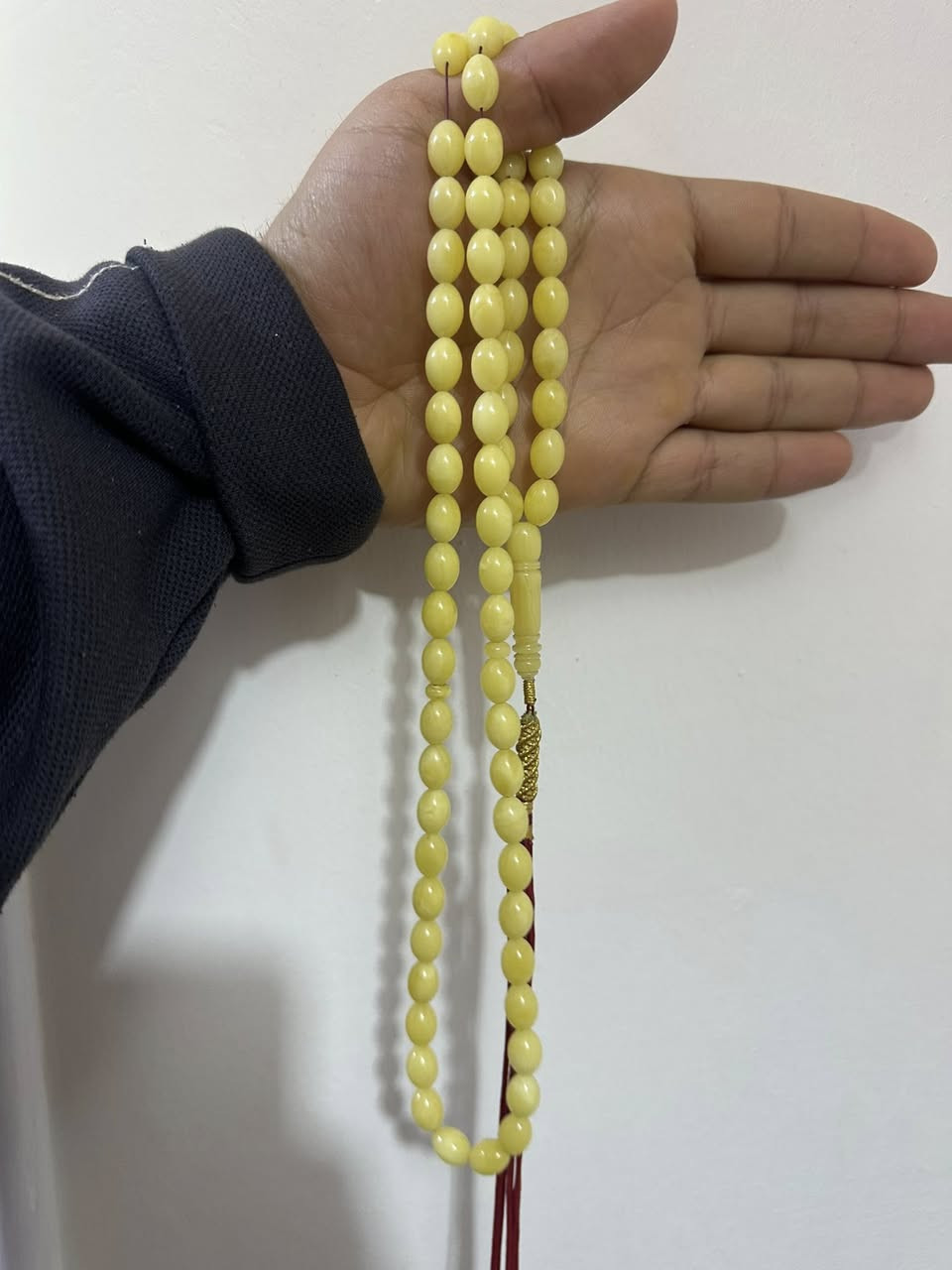 السلام عليكم كهرب حر طبيعي شرط الفحص كصه بيض الحمام وزن المسباح 35 غرام عدد الحبات 69 حبه خامه مفوله ونضيفه كلش السعر وباقي خاص بغداد الشعله 
***********
