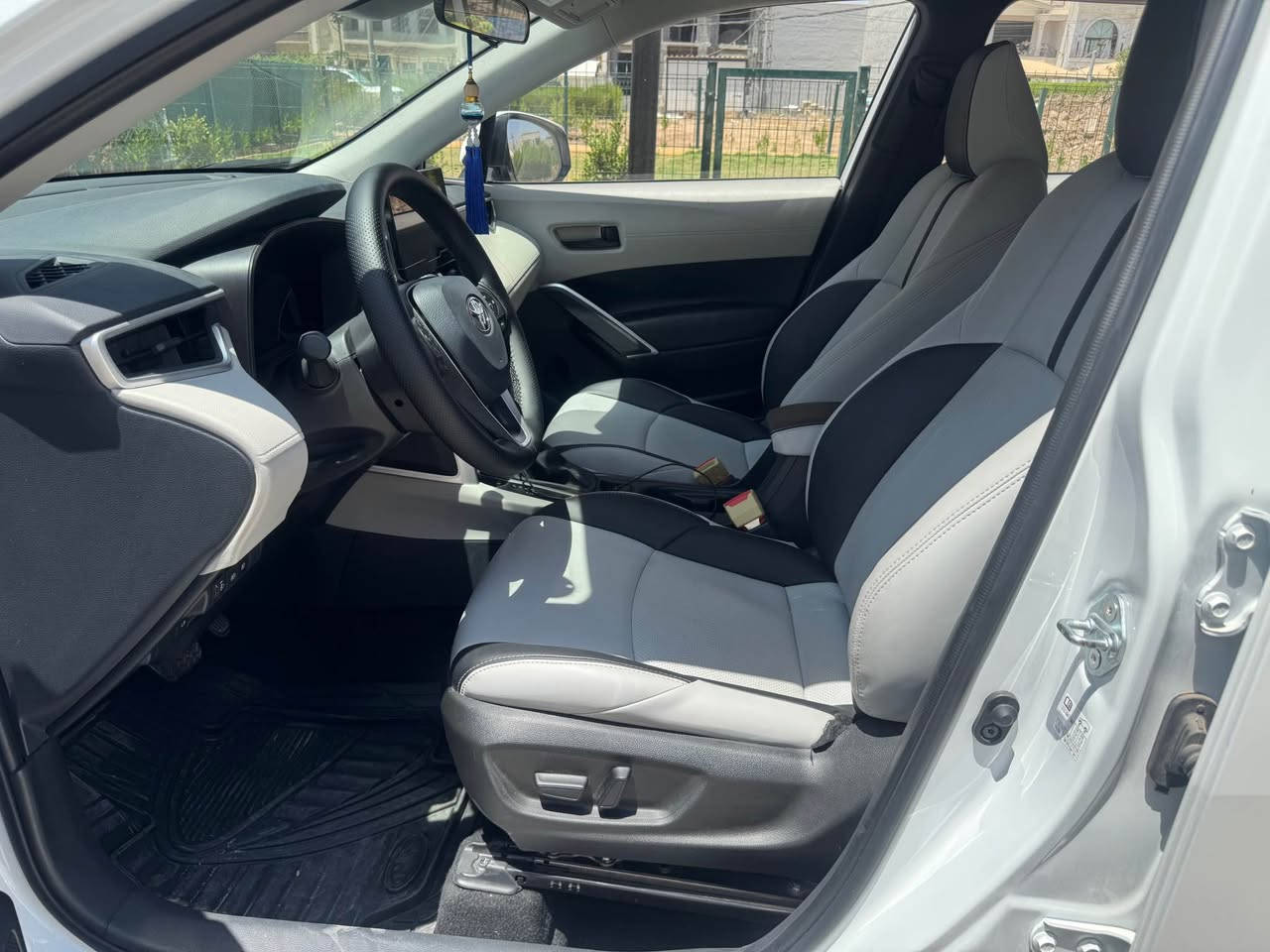 تويوتا فرنتلانده ر موديل 2024 فول فول مواسه فات(سلايد،به سمه،كوشن جلد،سئ مودى ليخورين،تولى سه قف،قايش قور،بلاجكتور،به رده ى ناو سندوق)سه ياره كه نمونه يه له جوانى هه موشتى به شه رت و سعريشى 192وه ره قه و مه جاله كى برايانه ى تيدايه.ژماره ته له فؤن:*********** أربيل, العراق
