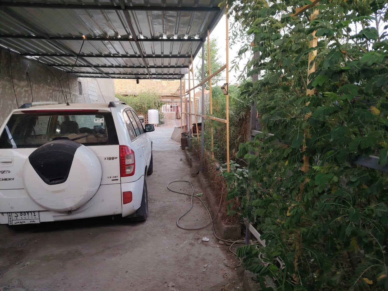 السلام عليكم 

دار للبيع اصولي فيه سند 
 طابقين المساحة ٥٥٠ بناء ١٨٠ الواجه ٥ ونص مسافه ٢٠ متر وبعدها اصير الواجه ١٥ متر 
يحتوي علئ ٤ غرف نوم + حمام عدد 3 + موزع عدد ٢ + استقبال +مطبخ
 بيت جاهز من كلشي العنوان سبع قصور شارع قاسم الوكيل شارع المختار قريب للأخير تبليط ماء مجاري
السعر ١٠٠ قابل للتفاوض للمعلومات اخوان غير متواجد على الفيس 
 *********** Honolulu, HI
