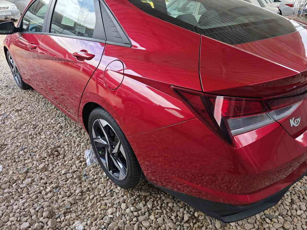 السلام عليكم
الانترا 23
دخول ٢٥ 
فول عدا الفتحة
محرك ٢٠٠٠ دوش
مواصفات
تشغيل بصمه 
تشغيل عن بعد 
نظام ترحيب عند الاقتراب 
بصمه ابواب
صندوق ذكي 
شاشة كبيره نظام كار بلاي 
شاشة اعطال 
تحكم ستيرن 
شاحن لاسلكي 
رادار جانبي
توقف ذاتي
تحديد مسار 
اوتو هولد
نظامين قيادة نورمال وسبورت
كشنات هيتر 
ما بيها حادث دعاميه اماميه فقط  
بدون رقم تكدر ترقم جميع المحافظات 
العنوان ديوانيه  
الرقم ***********
السعر 140 مجال جدا بسيط للشراي 
موشراي ماتعرف بسوك والحوادث لا تعلق
