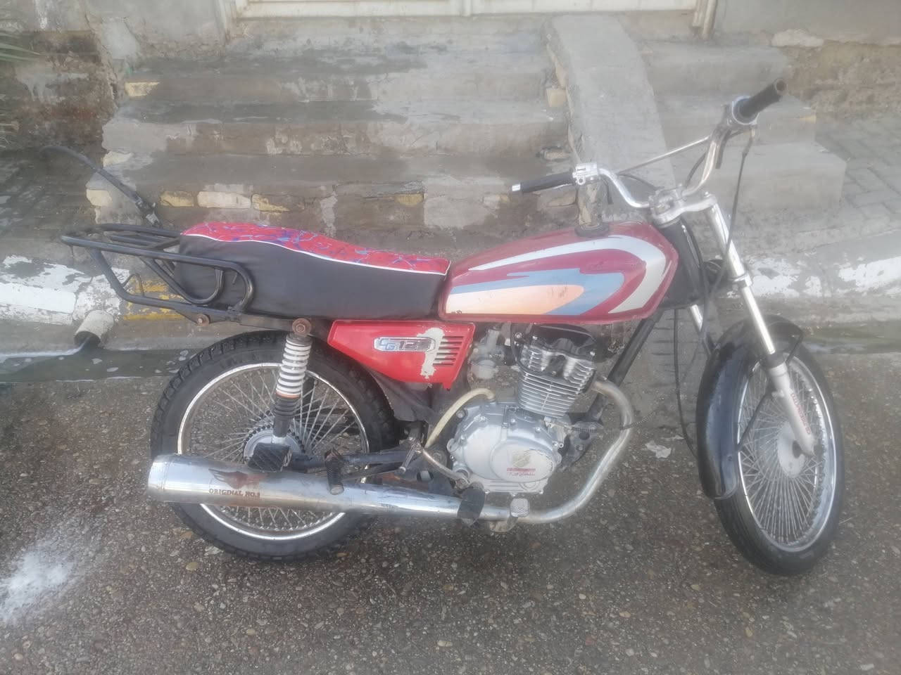 سلام عليكم،، دراجه للبيع تايكر موديل ٢١ اوراق كامله الاستفسار اكثر ع الرقم التالي *********** مكاني السماوه وتساااب بيع مستعجل السعر ٣٧٥
