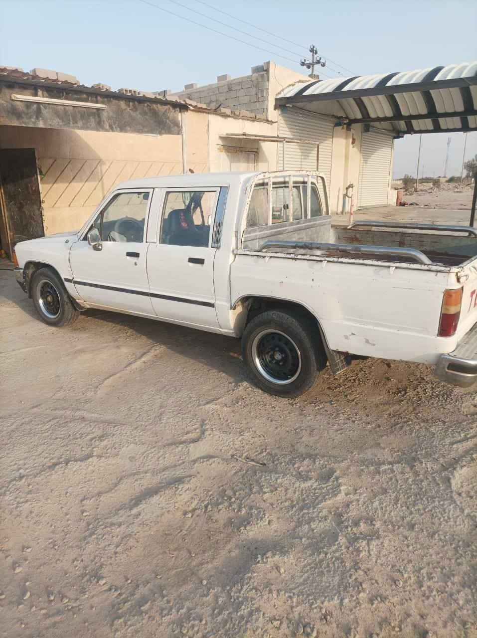 السلام عليكم
بيكم للبيع موديل 86 مكينه وكير ونجي 2000 جدد بيع مستعجل السعر 38 وبيها مجال العنوان البصره الزبير 
رقم الهاتف ***********
