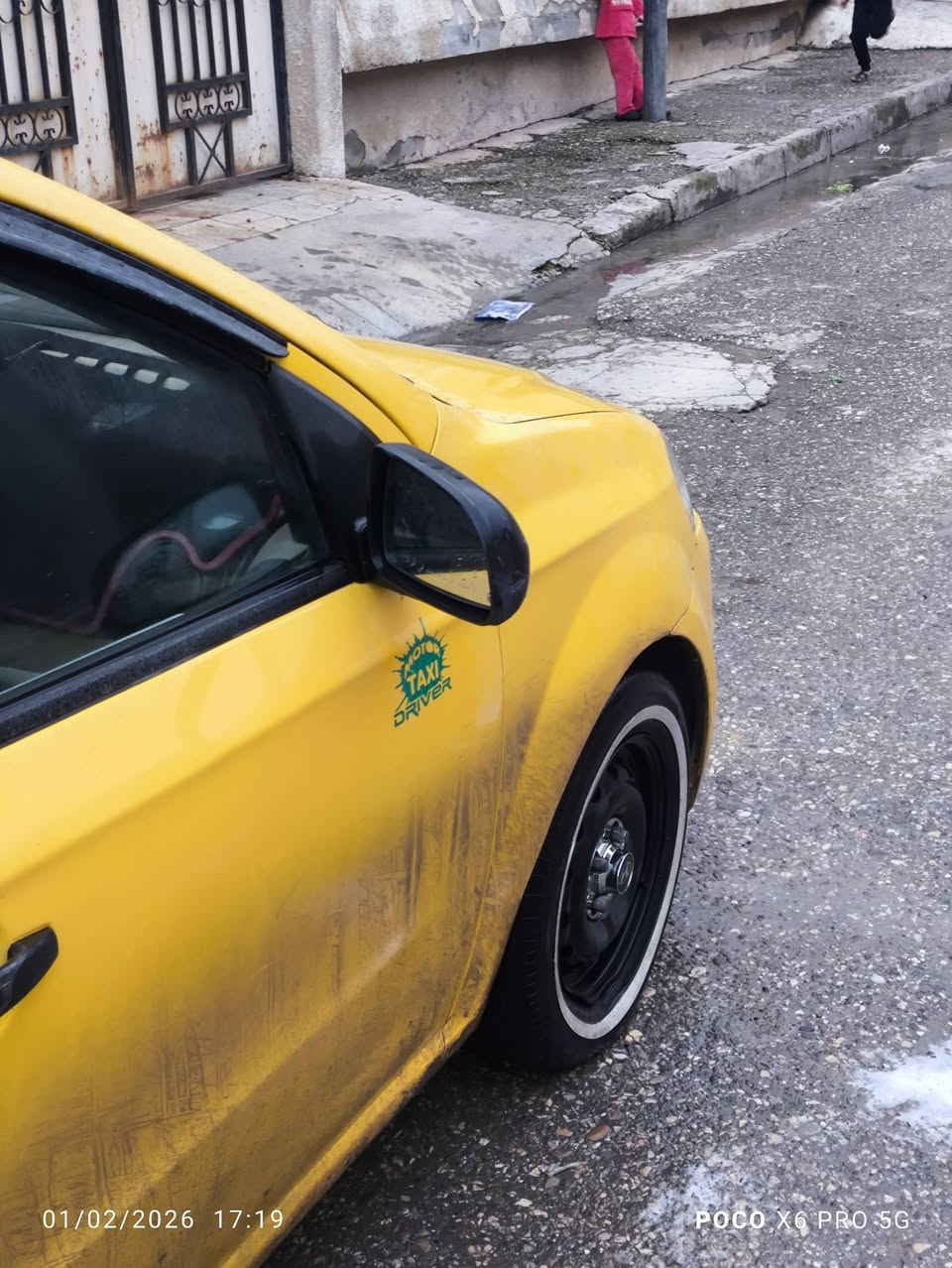 سلام عليكم
افيو 2011
محرك استرا تك 
سياره جديده
ضفيره مصفيها حساسات كلها شغاله
فيتبم جديد 
نوزلات وبلكات وطخم واير كلو جديد
رقم بغداد تحويل من الموصل 
السعر 60
***********
