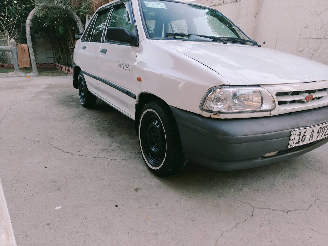 السلام عليكم
سايبا 2012 خصوصي 
كير محرك كفاله 
حداديه جديده 
تخم تاير جديد 
شواصي  كفاله 
السياره كفاله من الضربه 
مصفره غرامات 
رقم انكليزي 
تحويل مباشر 
سنويه ل 2028 
المكان كربلاء الحر السواده 
السعر 35
***********
