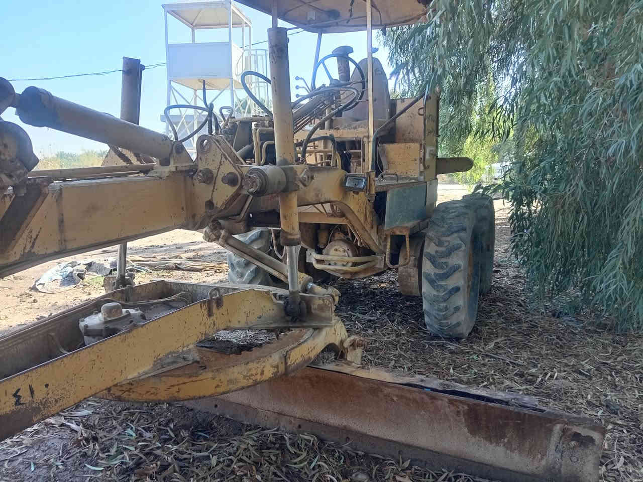 كريدر للبيع الاستفسار عله رقم ***********
