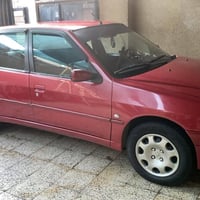 للبيع  سعر 44  بيجو 306  موديل 2002 فرنسي  لون 🍒  محرك وكير شرط   تبري...