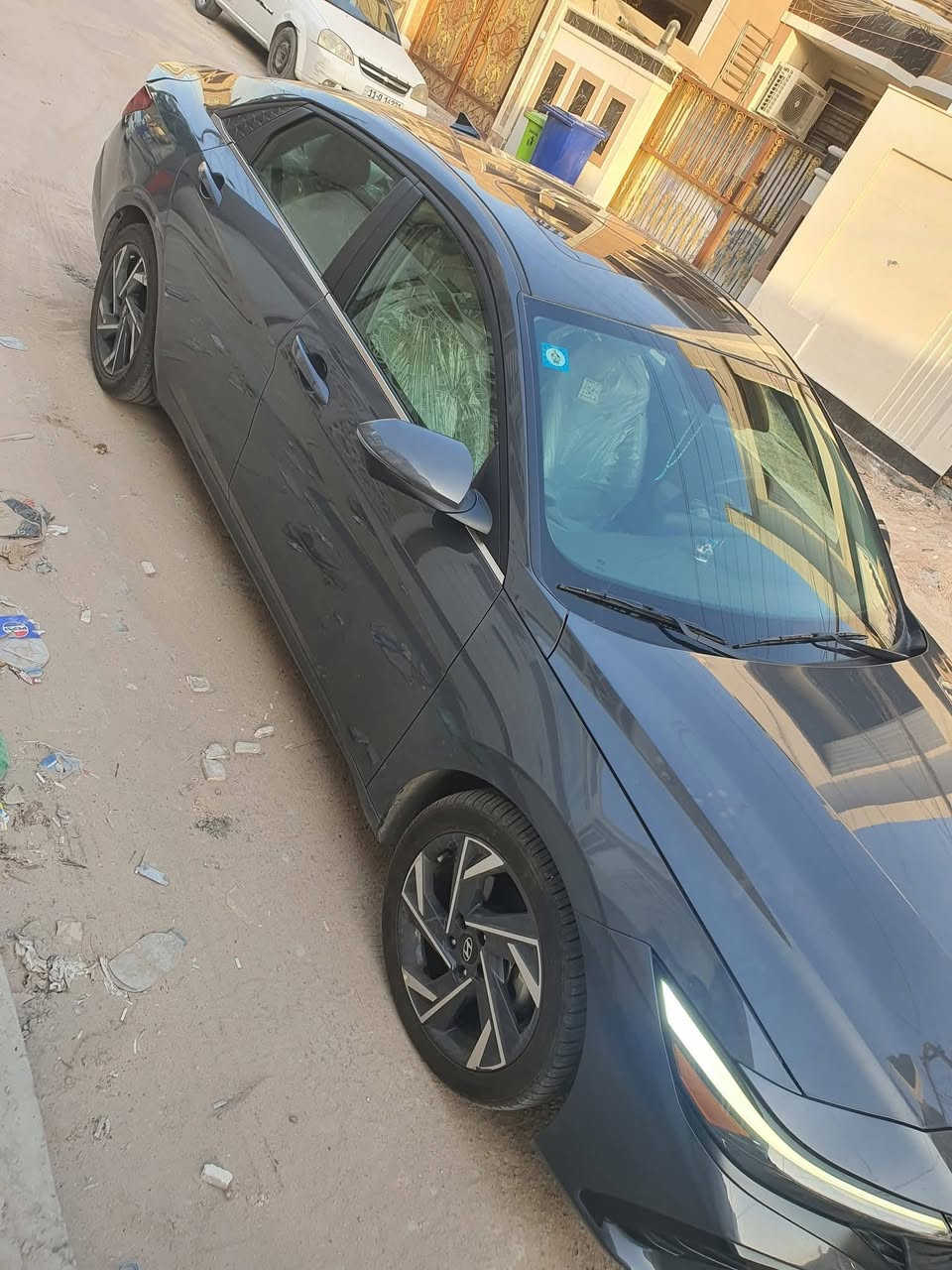 سلام عليكم
النترا لمتدد 2024
موديل / 2024
فول مواصفات 
داخل ابيض ملكي 

حادث خلفي كلش خفيف سياره قطرت صبغ ما بيها صوره حادث موجود ب منشور 

ماشيه 31
موصفات معروفه فول فول 
فتحه 
كامرات 5
بصمه 
تشغيل عن بعد
نقطه عمياء
شاشه كبيره متصله
عداد دجتال
سستم سماعات BOSE
حساس خلفي 
حساس امامي 
بك لايت لد
اشاير بالمري
ويا كب كبير
كشنات جلد 
كشنات تدفئه
كرسي كهرباء 
رادار امامي 
رادار خلفي 
لد بدشبول 64 لون متغير 
وبعد بيها موصفات هواي 
السياره يي نقص ما بيها ونظافه 💯 
العنوان / بغداد حي الحسين 
رقم / *********** متواجد واتساب و ماسنجر
