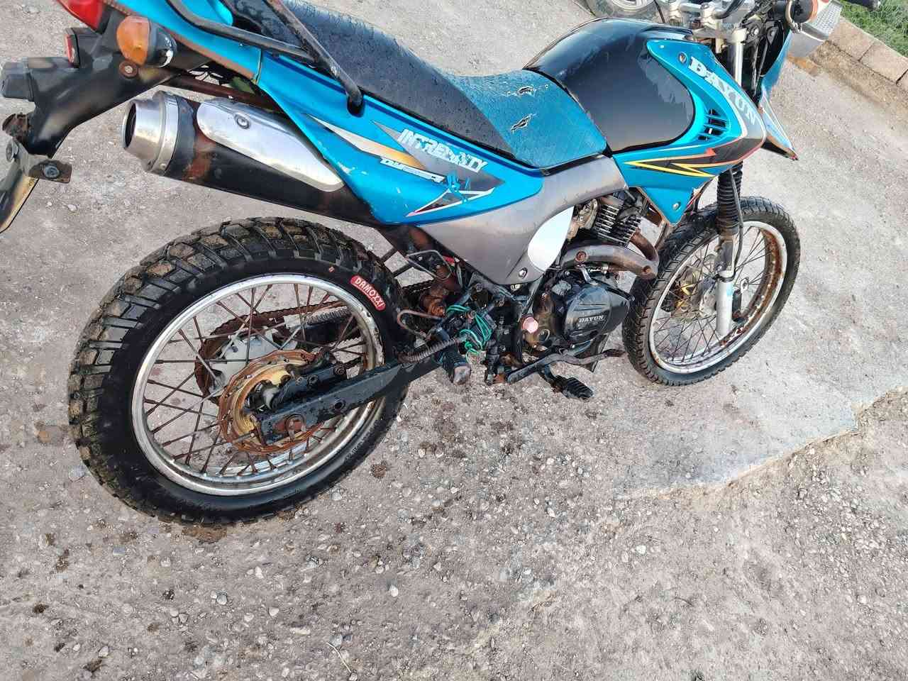 سلام عليكم دراجه البيع قفاز ٢٠١٩ في واسط الدجيلي الاستفسار أتصل على الرقم ***********
