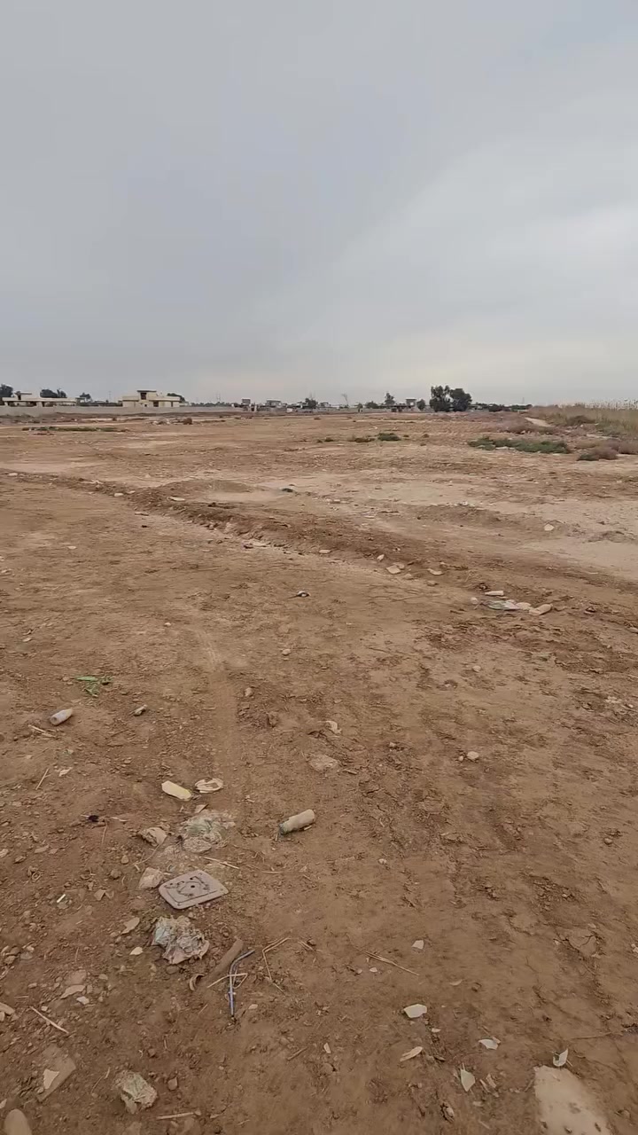 السلام عليكم يوجد لدينا 12 دوانم تجاريه سند35
عل العام مال الخنسايه سياحي  رقمي***********
