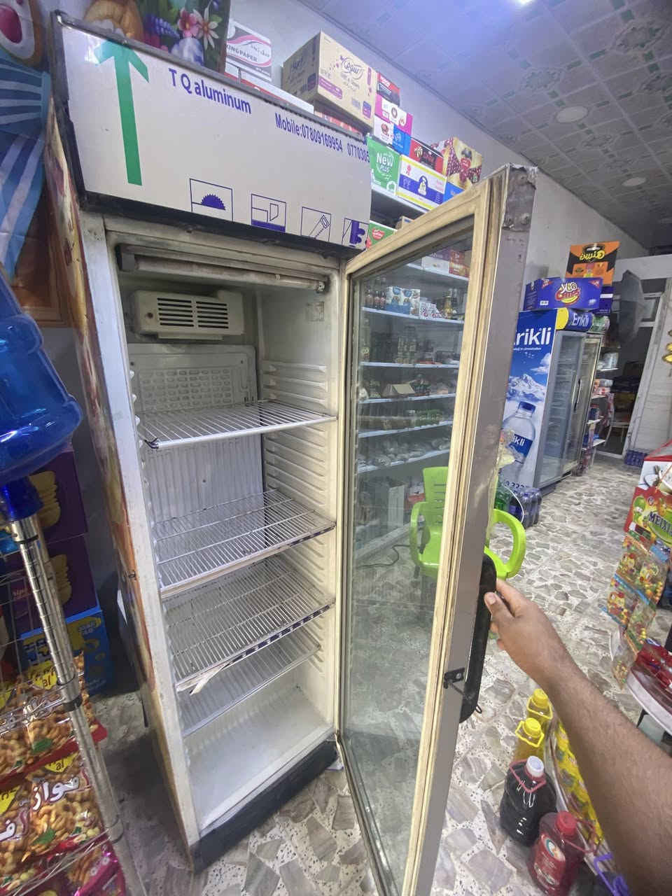 السلام عليكم ورحمة الله وبركاته
ثلاجه عاموديه للبيع  شغاله مكان ثلاجه نجف حي ميسان نهايه شارع مركز وسعر 250  وللاستفسار هاذه رقمي ***********
