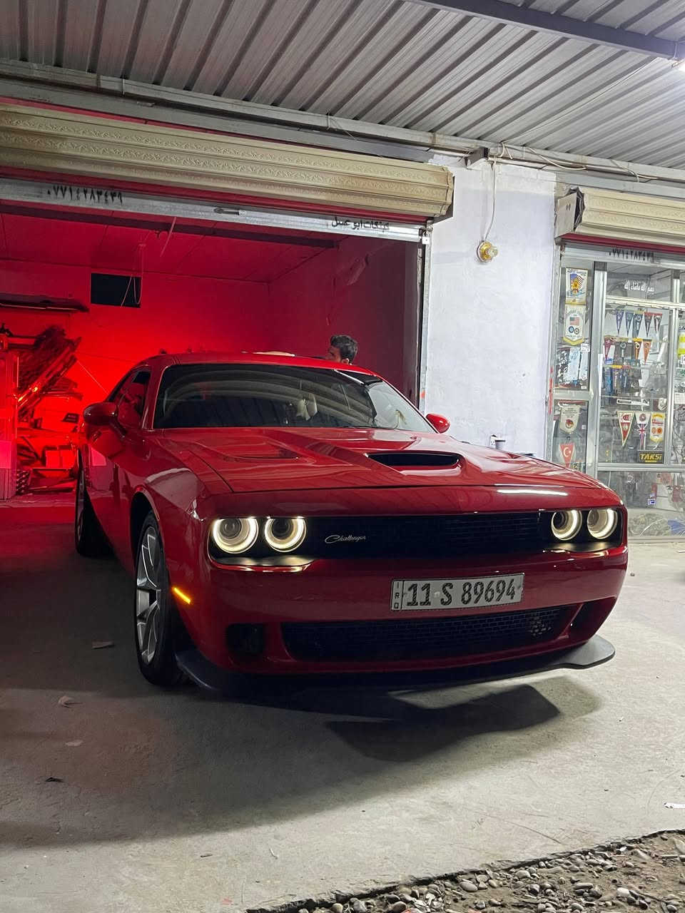 السلام عليكم
السعر 182
جالنجر gt 2020
لون احمر رقم بغداد ماشية ٨٥ الف
السيارة جدا نضيفة وكامله من كل نواحي متصرف  عليهة الف
كشنات حظن
شفتات سرعة
تحكمات بصمة تشغل مع ابواب
مواصفات gt معرفة
حادث جاملغين وبنيد
العنوان بغداد حي الجهاد ***********
