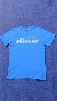 قطعة راقية • ملابس • مقاس متوسط