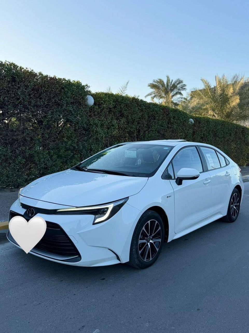 ‏سلام عليكم كورولا موديل 25هابرت جديده الله شاهدفول وارد خليجي بس شكل الأمريكي أبيهاقطعتين تبريد مقفولة من الدعامية الدعامية سياره جديده /***********
