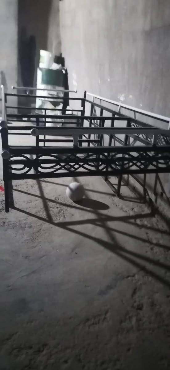 محجل ستوته ثنيه جديد البيع مكاني الرمادي التاميم السعر 120 او بي مجال ***********
